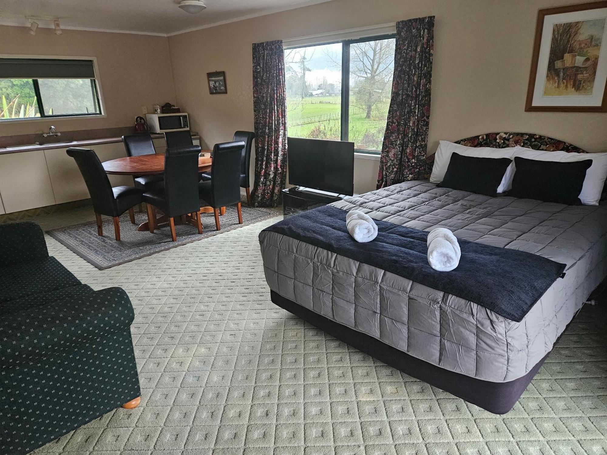 Kiwi Park Motels Мерчісон Екстер'єр фото