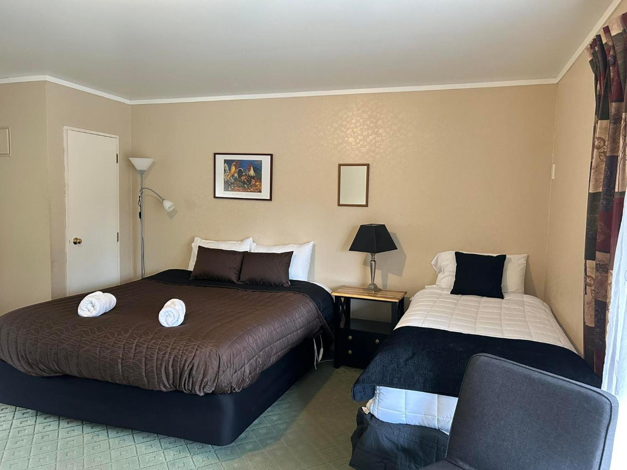 Kiwi Park Motels Мерчісон Екстер'єр фото