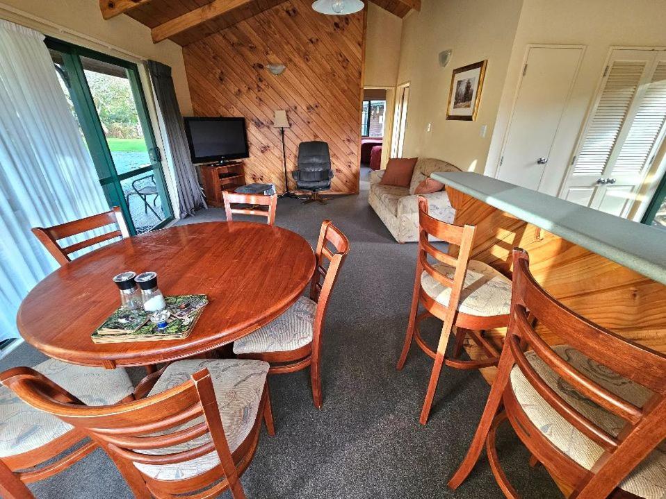 Kiwi Park Motels Мерчісон Екстер'єр фото