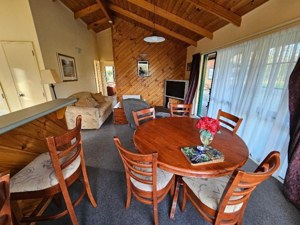 Kiwi Park Motels Мерчісон Екстер'єр фото