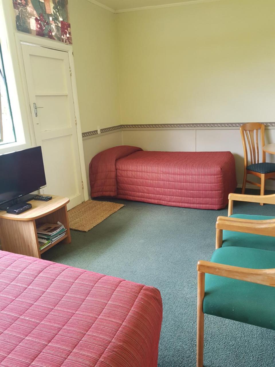 Kiwi Park Motels Мерчісон Екстер'єр фото